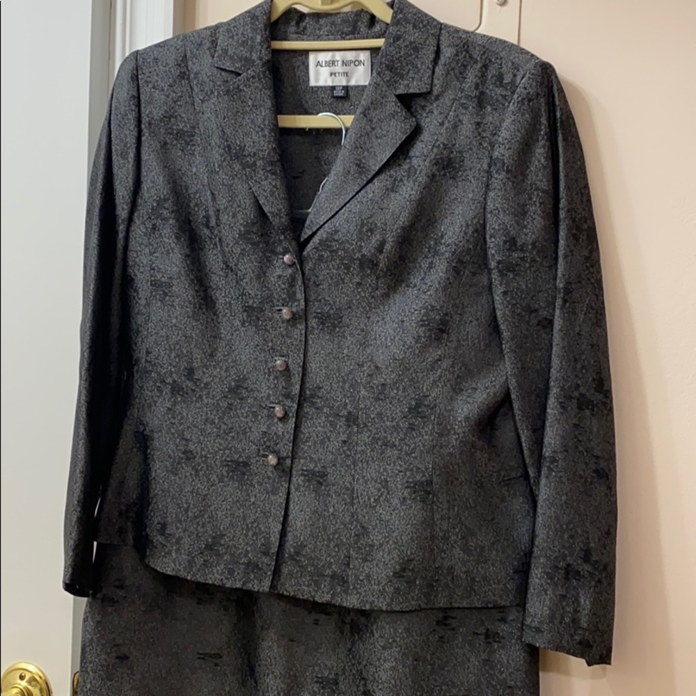 Albert Nipon Vintage Dressy Suit.